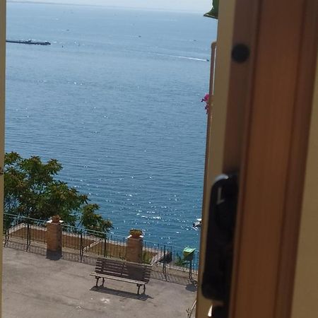 La Finestra Sul Mare Apartment วิเอตริ ภายนอก รูปภาพ