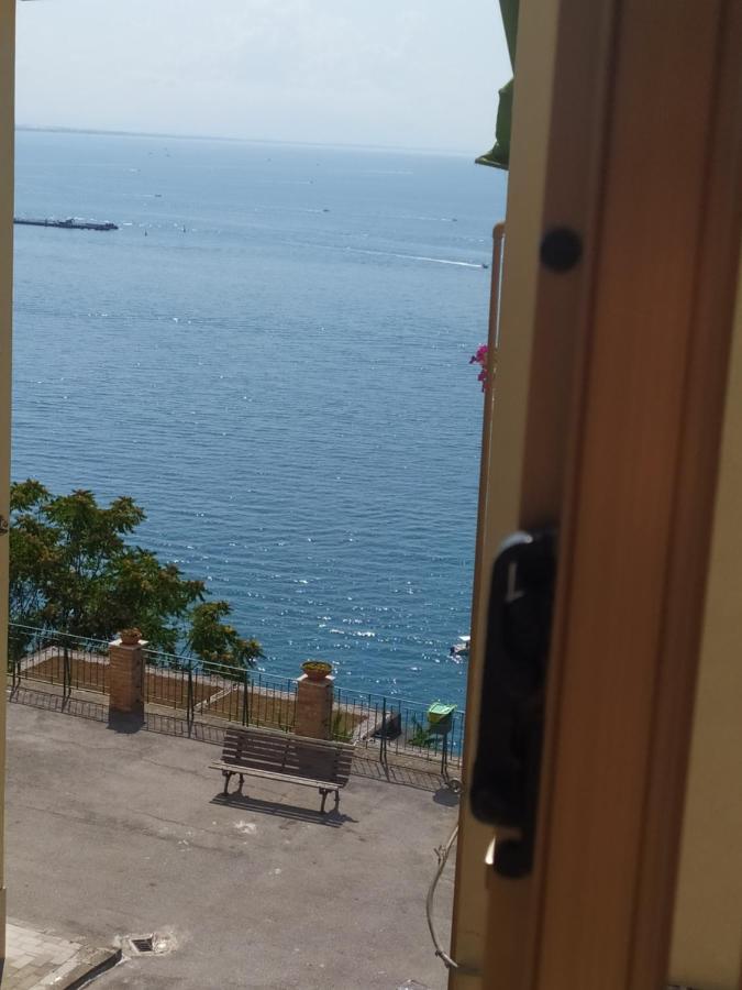 La Finestra Sul Mare Apartment วิเอตริ ภายนอก รูปภาพ